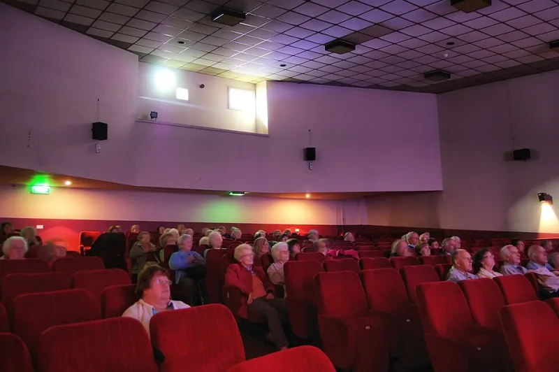 Aubagne et ses cinémas : entre mémoire et révolution numérique