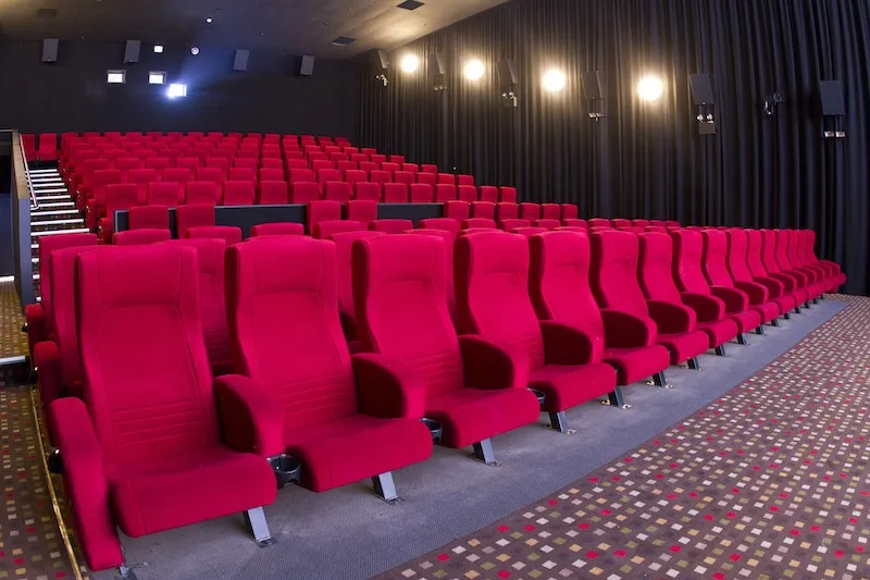 Rénover sans trahir : le pari des cinémas d'Aubagne pour rester dans la course